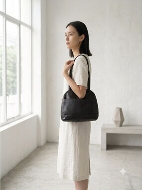 Vintage Brixton 70s / 80s black leather small tote shoulder bag
